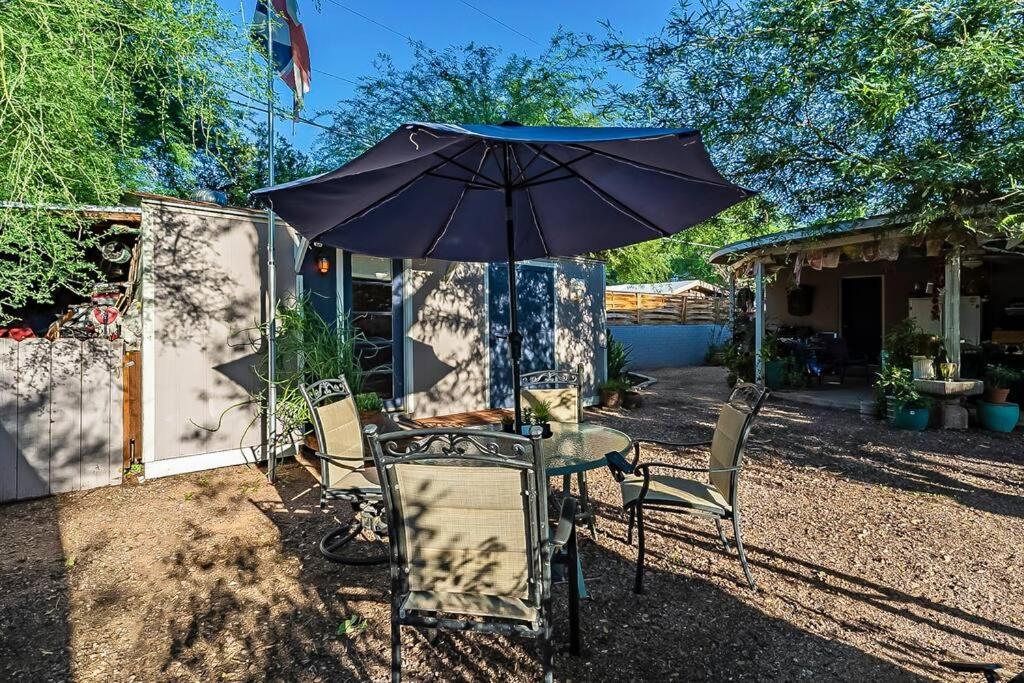 Cute Peaceful Tiny House Getaway W Backyard - Low Summer Rates! توسن المظهر الخارجي الصورة