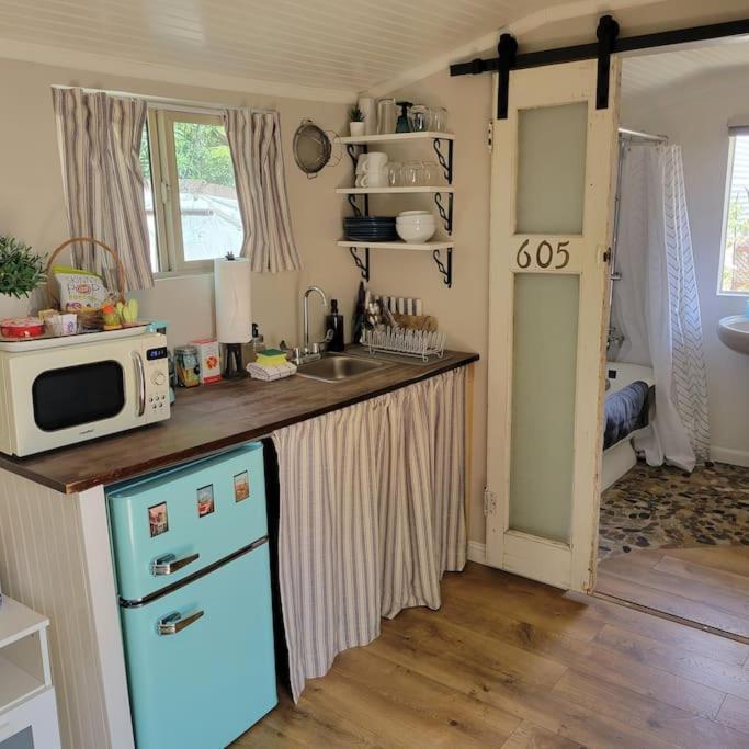 Cute Peaceful Tiny House Getaway W Backyard - Low Summer Rates! توسن المظهر الخارجي الصورة