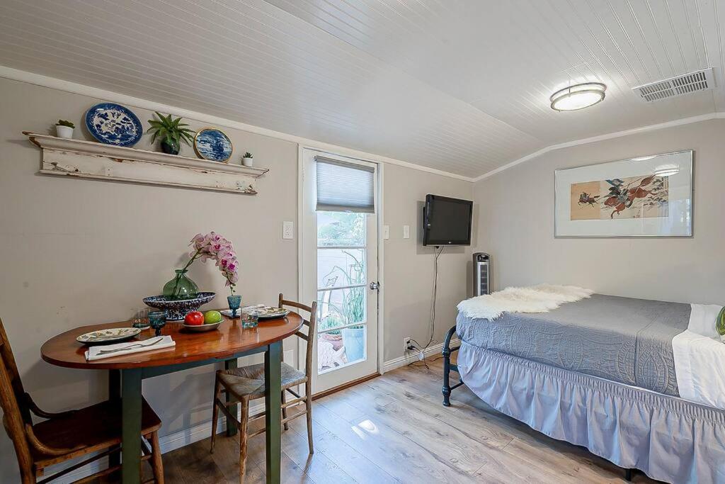 Cute Peaceful Tiny House Getaway W Backyard - Low Summer Rates! توسن المظهر الخارجي الصورة